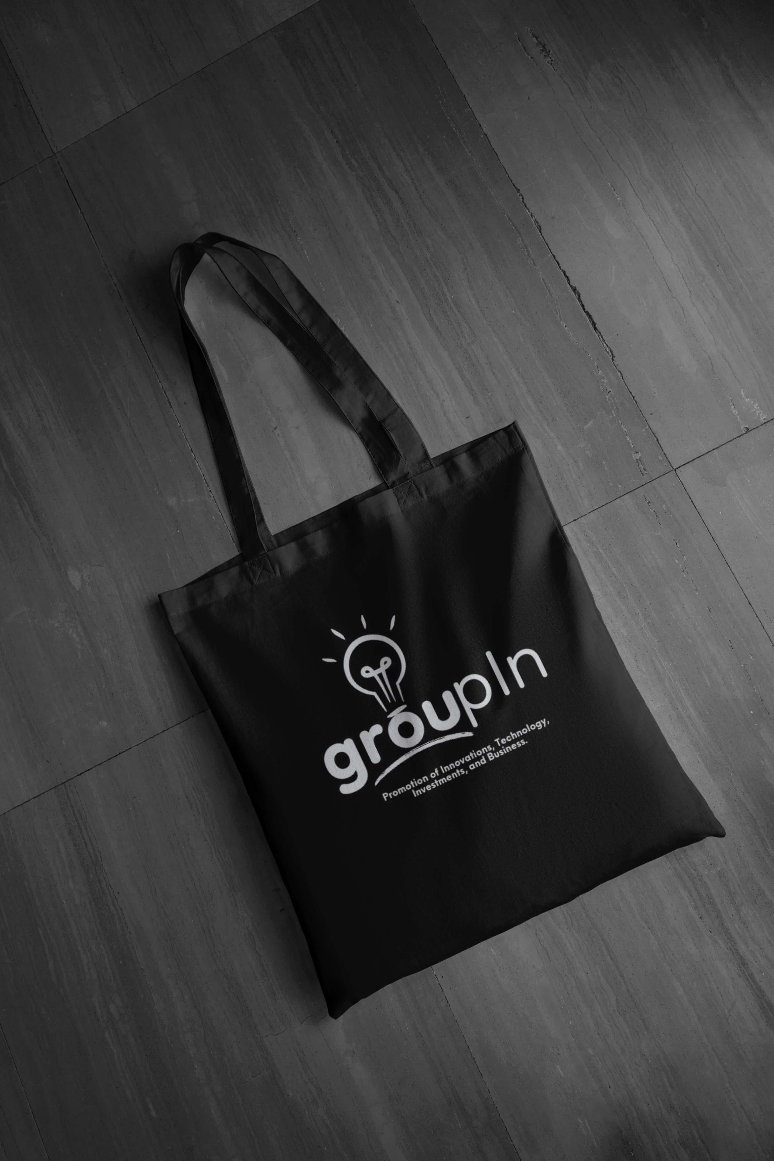 GroupIn Tote Bag
